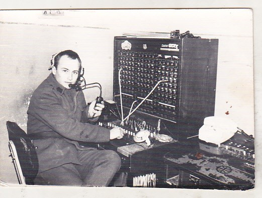 bnk foto Militar in termen - telefonist centrala