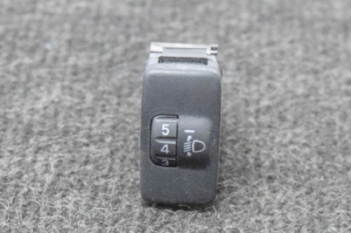 Alt modul de control TOYOTA HILUX VII Pick-up _N1_, _N2_, _N3_ 2016 OEM: R134166,134166 | 11280728