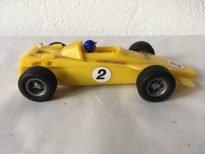 Masinuta Scalex tric C27 Lotus formula 1 curse, plastic, cu frictiune, TRIANG foto