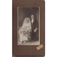 Fotografie din perioada interbelica