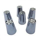 Cumpara ieftin Set 6 Duiuri de Ornament pentru Torturi si Prajituri, 540COF