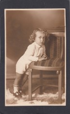 Fotografie tip Carte Postala - copil in studio - atelier Foto Lux Ploiesti