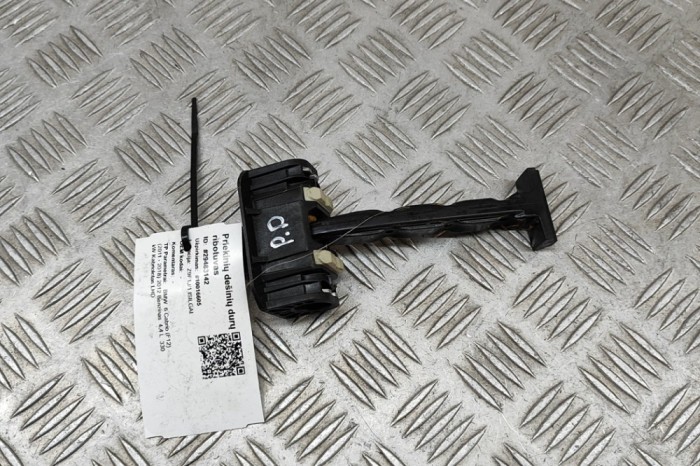 Limitator ușă dreapta față BMW 6 Cabrio F12 2012 OEM: 7198947 29483142