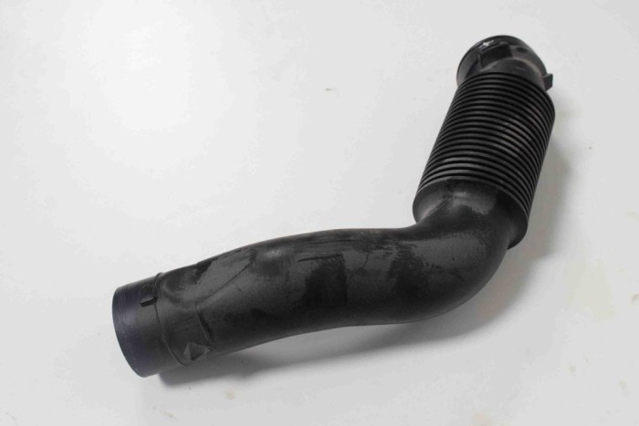 Furtun CITRO&Euml;N DS4 2015 OEM: 9802561180