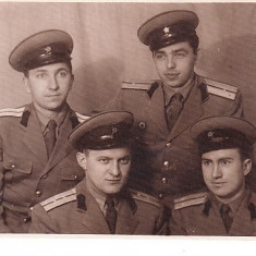 M1 A 41 - FOTO Fotografie foarte veche - GRUP DE militari - anii 1950