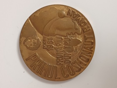 medalie omagiala cosmonaut roman in spatiu ,Dumitru Prunariu , Anul 1981 ,de colectie foto