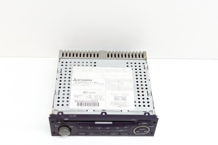 Unitate radio CD MITSUBISHI GRANDIS NA_W 2004 OEM: MZ313063,DY-2E54WT-DB-WS,E11022421 13719164