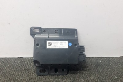 Unitate de control USB/AUX TESLA MODEL 3 2018 OEM: 35012502,1093295-00-A 11318198 foto