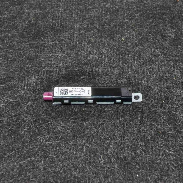 Amplificator de antena VW TIGUAN 5N_ 2014 OEM: 5N0035552P