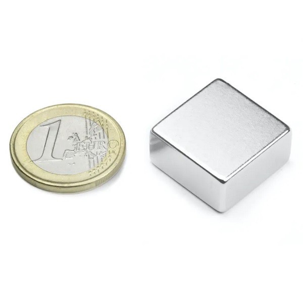 Magnet neodim bloc, 20x20x10 mm, putere 12 kg, N42