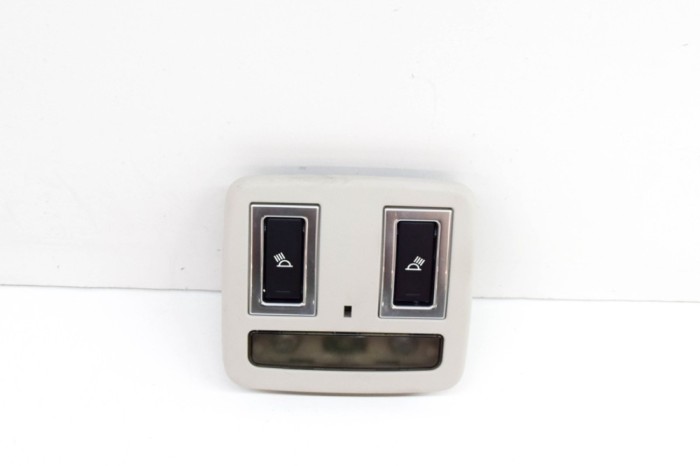 Iluminare interioară JAGUAR I-PACE X590 2020 OEM: J9D3-13776-AA 20941647