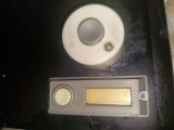 Buton sonerie.lot 2 buc butoane vechi Comuniste pentru soneriile cu fir.par nefolosite
