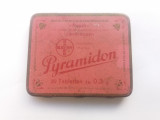 Cutie veche pentru medicamente din tabla-Piramidon