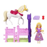 DISNEY PRINCESS SET DE JOACA GRAJDUL REGAL AL LUI RAPUNZEL PAPUSA SI ACCESORII