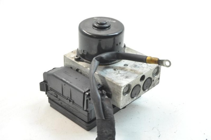 Pompa ABS MERCEDES-BENZ CLK C209 2007 OEM: a0345457932 10675330