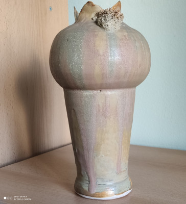 Vaza vintage din ceramica dura glazurată, design modernist - foto