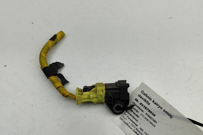 Senzor de impact st&acirc;nga spate KIA CEE\&#039;D Hatchback CD 2023 OEM: 95920-M6000 | 31975935