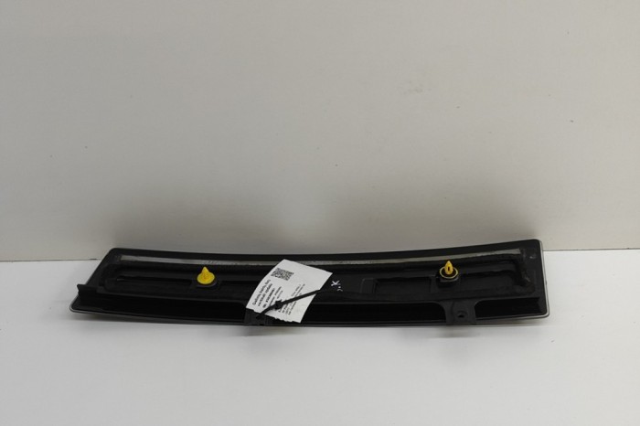 Ornament vertical ușă st&acirc;nga spate TESLA MODEL X 2018 OEM: 1041357-00-C 30386481
