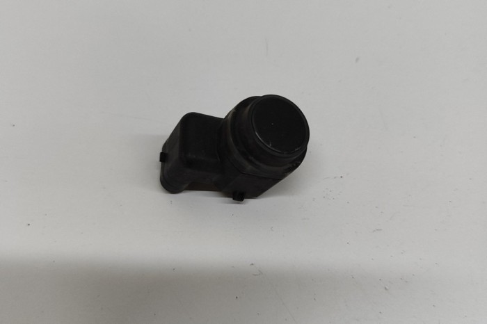 Senzor de parcare față BMW X3 F25 2012 OEM: 9251944 31053705