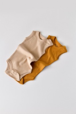 Set de 2 body-uri fara maneci din bumbac organic si modal - Mustar/Somon BabyCosy (Marime: 0-3 Luni) foto
