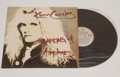 Kim Carnes &amp;lrm;&amp;ndash; Barking At Airplanes - disc vinil ( vinyl , LP ) NOU foto