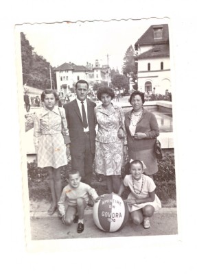 Poza mica de familie Amintire de la Govora 1970 foto