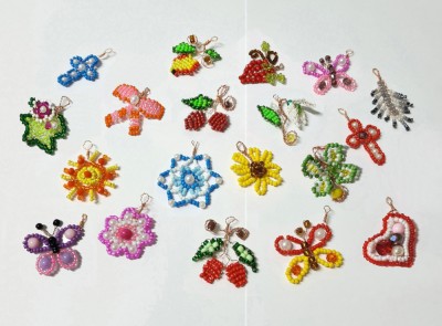 Pandative sau martisoare, frumoase, modele diverse, handmade margele foto