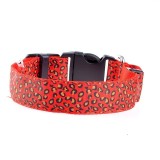 Cumpara ieftin Zgarda LED pentru caini si pisici, model leopard, 40 cm, marimea M, rosu, Oem
