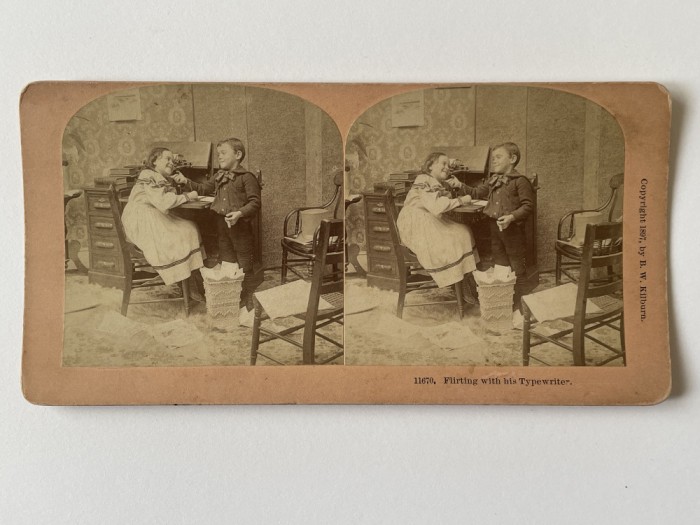 Rar!!! STEREOGRAFIE veche, anii 1897, USA, flirt&acirc;nd cu Mașina lui de scris