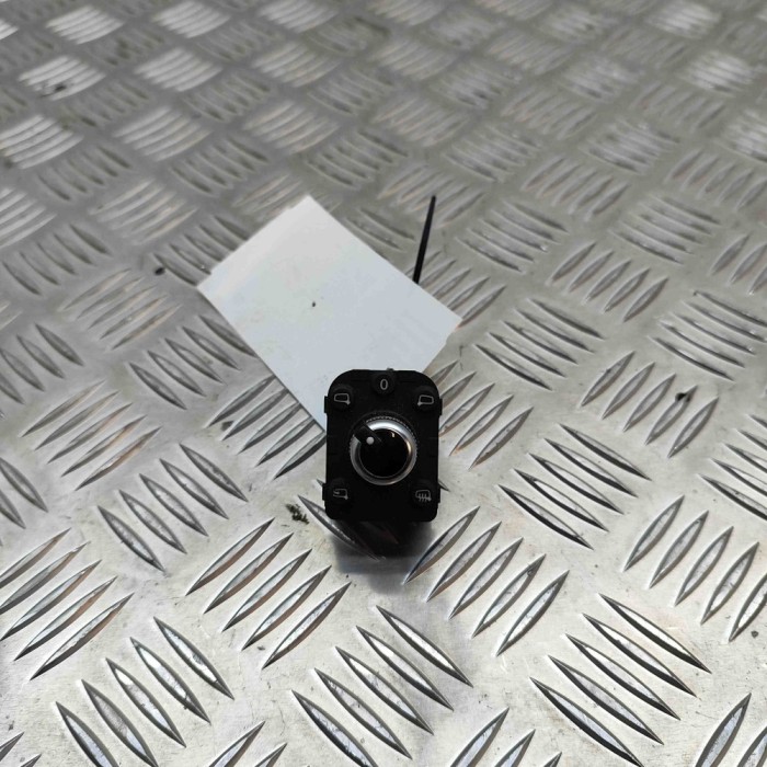 Comutator de reglare oglinda AUDI A5 F53 2019 OEM: 4M0.959.565.M,4M0959565M,4M0959565Q | 23098612