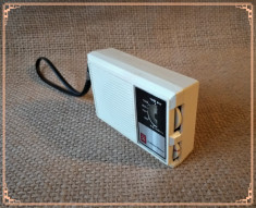 Radio Grundig Microboy 60, radio portabil vintage, radioreceptor de colectie foto