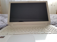 Laptop Toshiba Satellite L50-B-24U foto