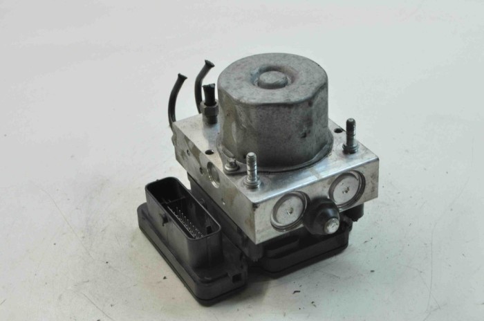 Pompa ABS TESLA MODEL X 2017 OEM: Hatchback | 11749905