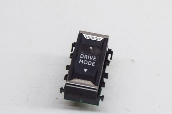Comutator PEUGEOT 2008 II 2021 OEM: 9815635477 21440349