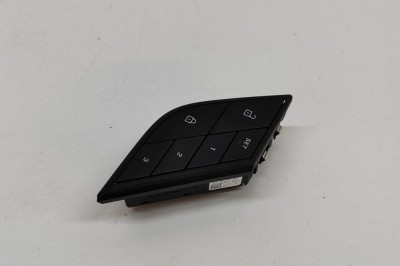 Buton de control scaun dreapta PORSCHE Taycan 2022 OEM: 9J1962128BC | 31845118 foto