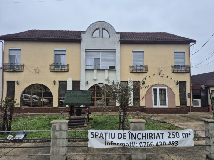 Proprietate de vanzare