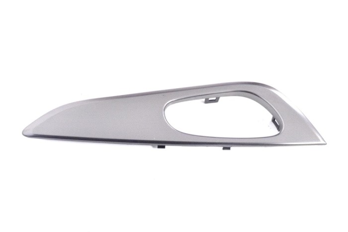 Ornament panou ușă dreapta spate NISSAN QASHQAI II J11, J11_ 2017 OEM: 82682-HV51A 14577876