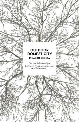 Outdoor Domesticity: Houses and Trees foto