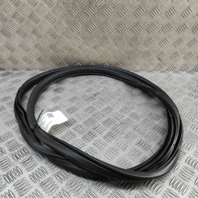 Garnitura ușă dreapta spate MAZDA CX-5 KF 2022 OEM: KB7W-68-913C foto