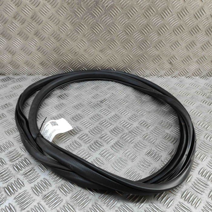 Garnitura ușă dreapta spate MAZDA CX-5 KF 2022 OEM: KB7W-68-913C