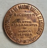 Pt atasamentul si munca depusa Intrep de masini unelte si agregate, medalie 1981