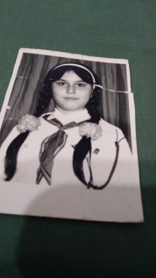 FOTO TIP 9/6 PIONERA/ARE O RUPTURA PE POZA foto