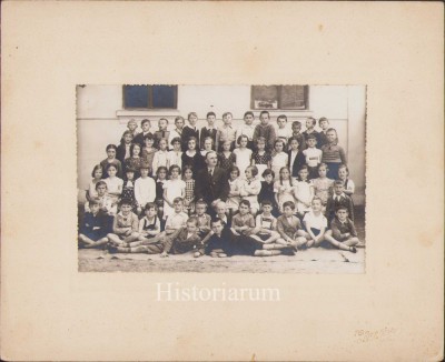 HST 469S Poză elevi Timișoara interbelică studio Muller foto