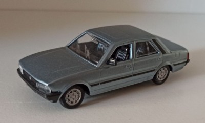 Macheta Peugeot 505 1979 Sedan gri - Norev/Hachette 1/43 foto