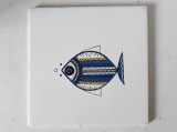 Placa ceramica faianta decorata cu peste albastru/negru/ galben, Germany MATTALACH, 15x15cm