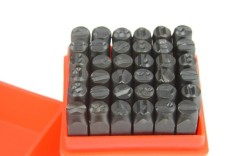 SET PANSOANE LITERE SI CIFRE 36 PIESE 10 mm