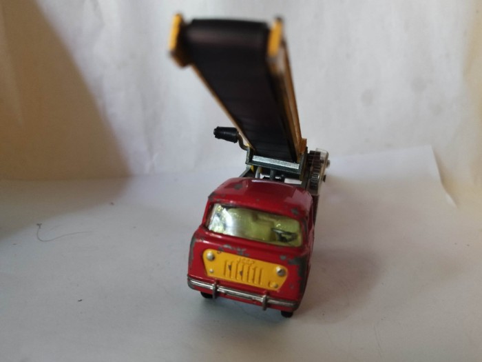 bnk jc Corgi 64 Conveyor on Jeep