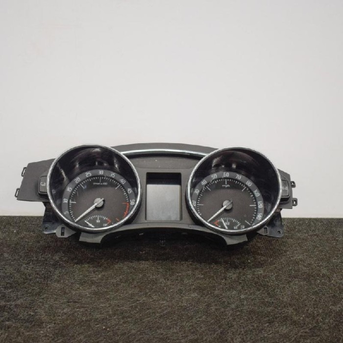 Ceas de bord SKODA SUPERB II 3T4 2013 OEM: 3T2920941K 2801958