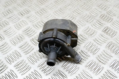 Pompa de apa auxiliara TESLA MODEL S 2016 OEM: 1037327-00-F 14675101 foto