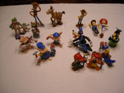 Disney - Bullyland - 15 figurine - Bully - Cei 3 purcelusi, Toy story foto